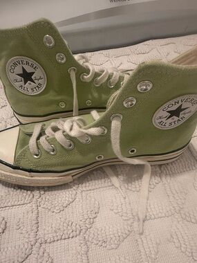Converse High-Top Sneakers in Light Green Canvas